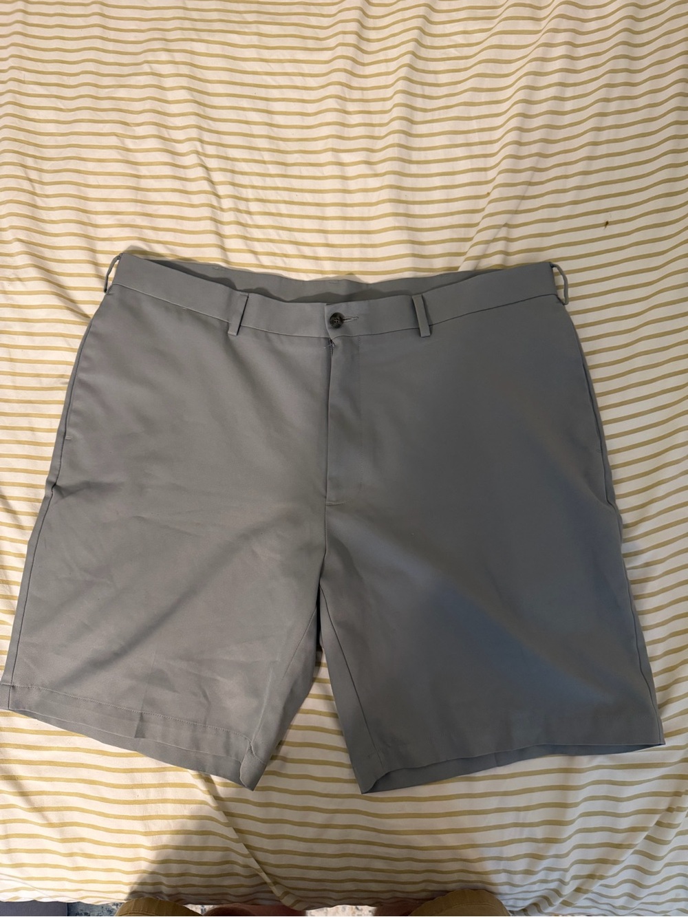 Men's Gray Flat-Front Performance Shorts